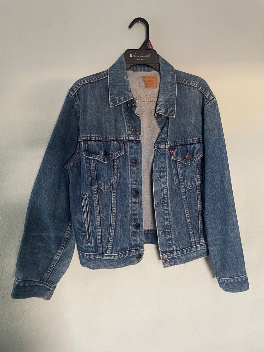 Levis vintage Classic Blue Denim Jacket - Men size 44